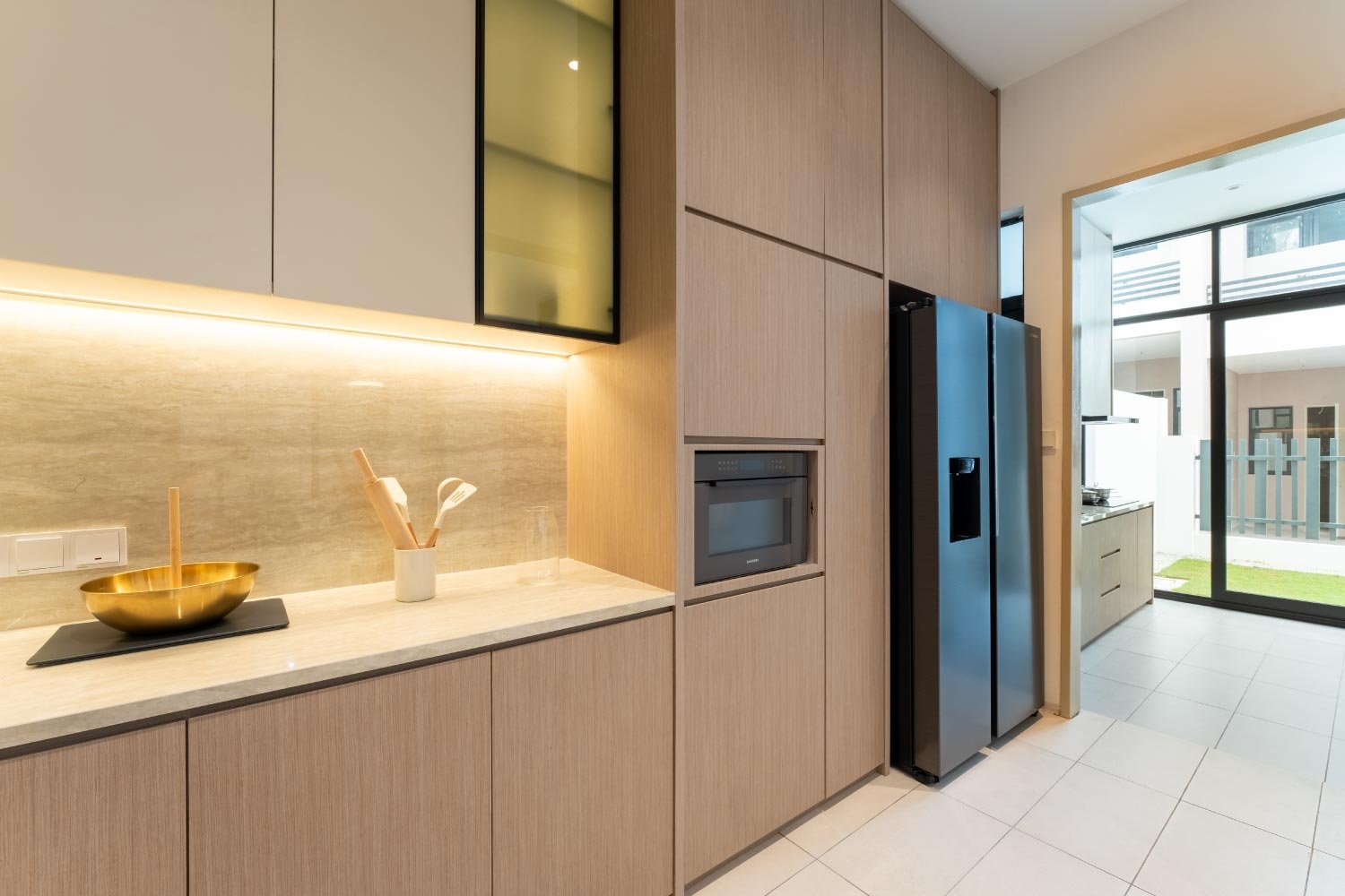 Arawani-showunit-4-DryKitchen